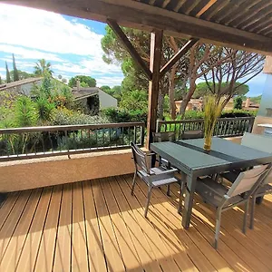 https://au-calme-des-pins.fr-provencehotel.com