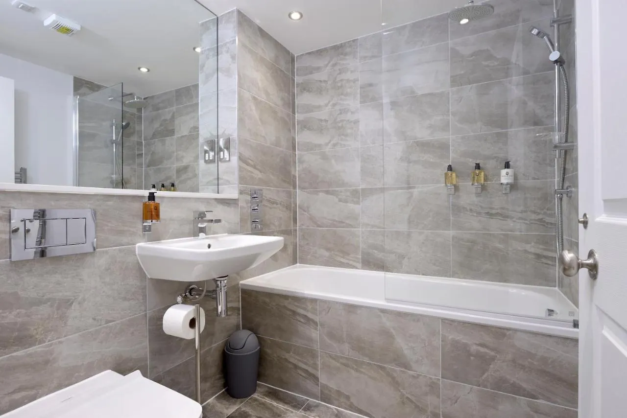 Destiny Scotland New Town Apartments エディンバラ